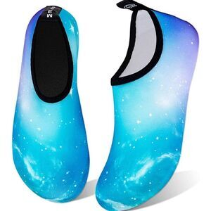 NWT NING ADULT SPANDEX WATER SHOES